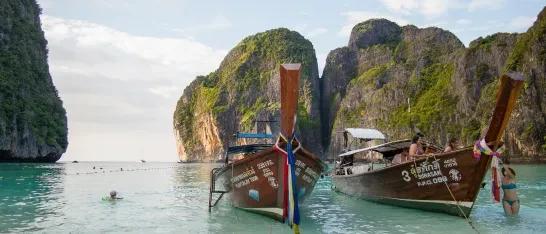 Thailand-phi-phi-beach